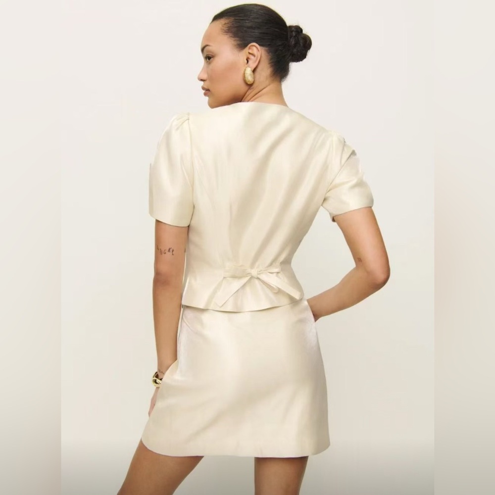NEW Reformation Mika Two Pieces Satin Cream Set - Picture 4 of 15